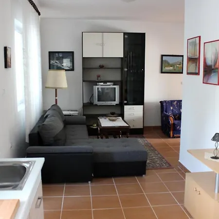 Apartments By The Sea Selce, Crikvenica - 4801 *