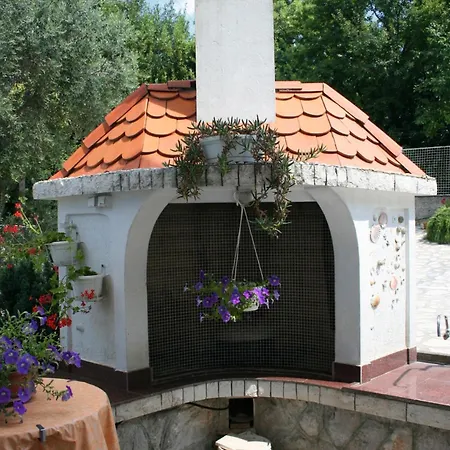 Apartment Apartments By The Sea Selce, Crikvenica - 4801 *