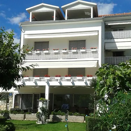 Apartments By The Sea Selce, Crikvenica - 4801 Apartment *
