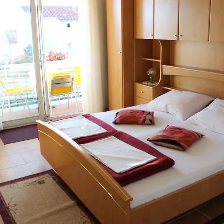 Apartments By The Sea Selce, Crikvenica - 4801 *