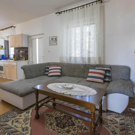 Apartment Apartments By The Sea Selce, Crikvenica - 4801